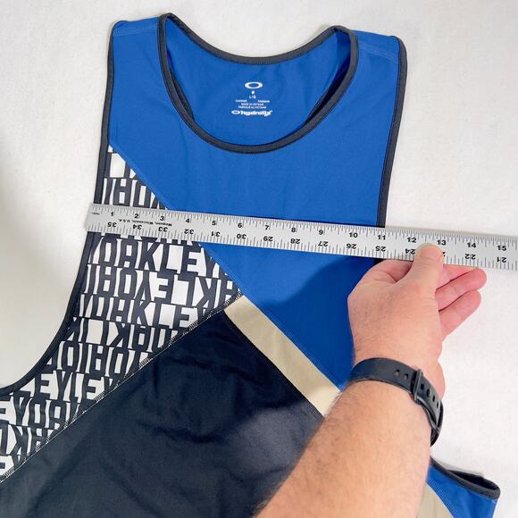 Oakley Swift Tank Top Hydrolix Woman's Large 532249 Imperial Blue All Over Logo - Picture 7 of 16